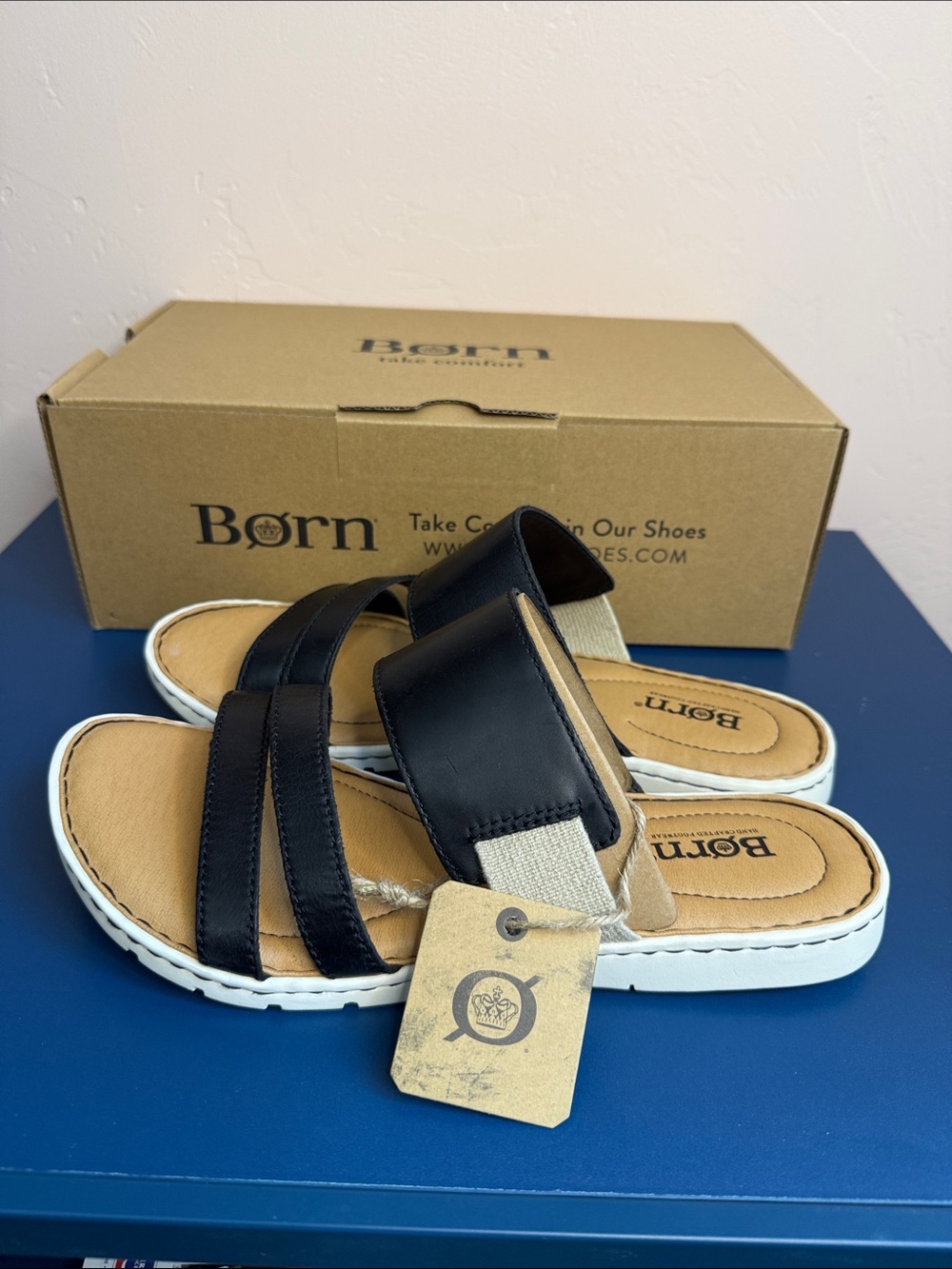 NWT Born Blakely Black and Tan Dual-Strap Slide Sandals size 9M - Picture 5 of 6